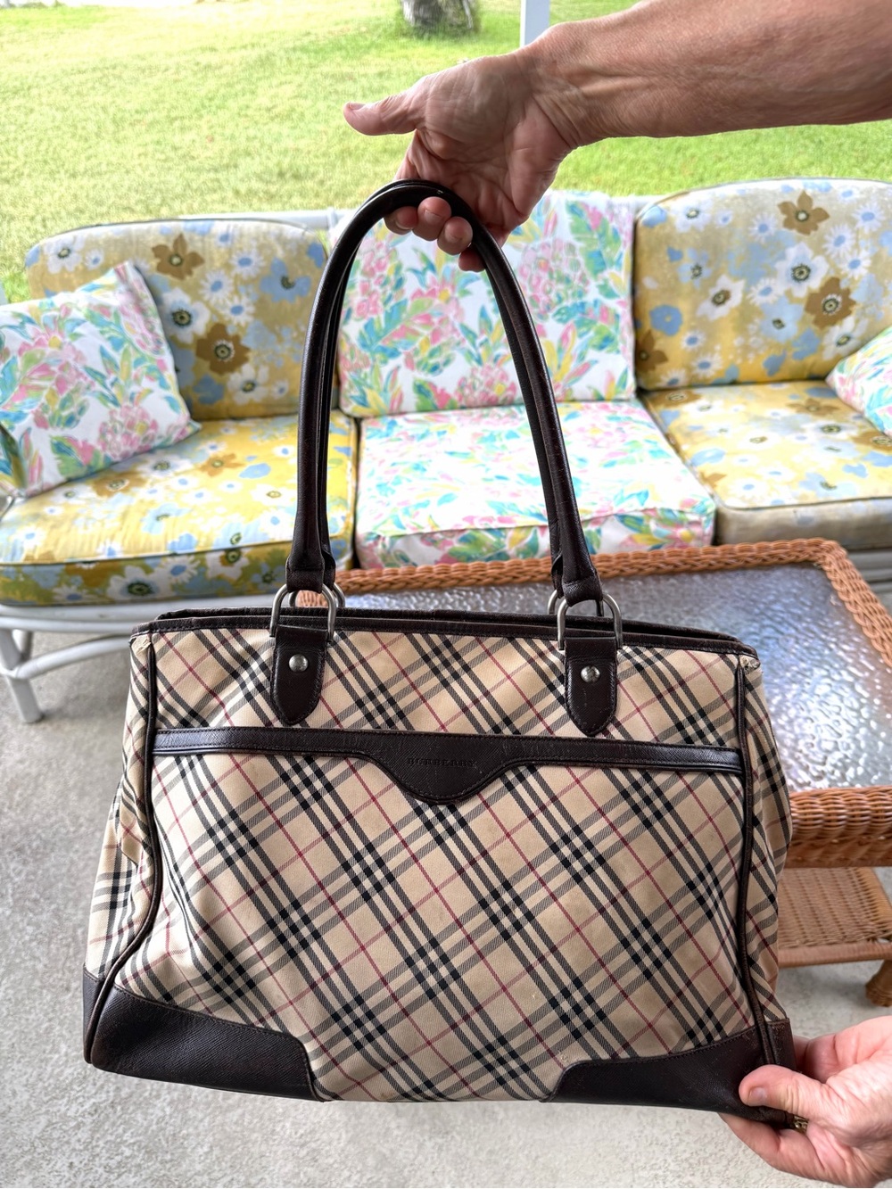 Burberry Vintage Nova Check East West Tote Bag Brown Leather Trim Zip Shoulder